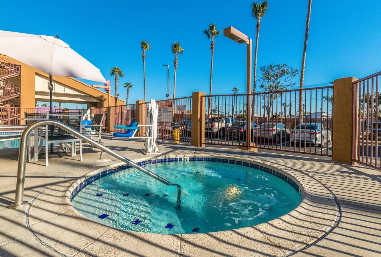 Days Inn By Wyndham Chula Vista-San Diego Eksteriør billede