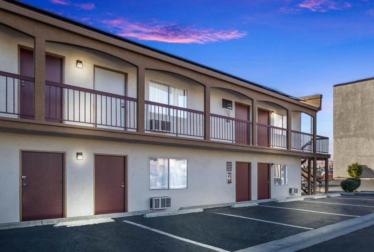 Days Inn By Wyndham Chula Vista-San Diego Eksteriør billede